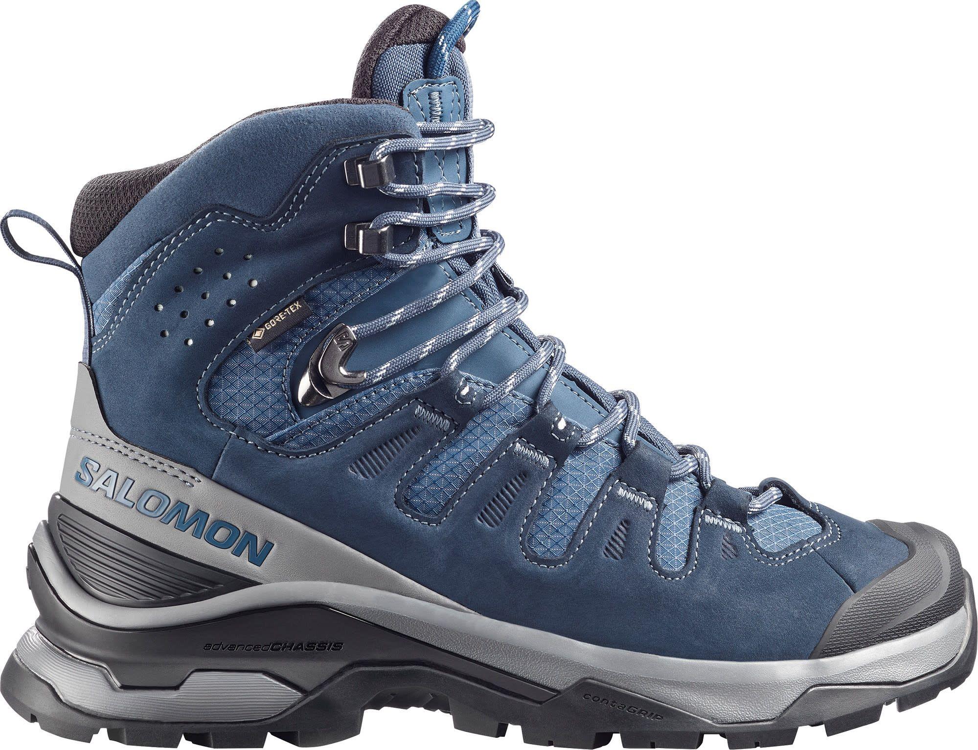 Lys grå Salomon Quest 5 GTX fjellstøvel for dame sett fra siden